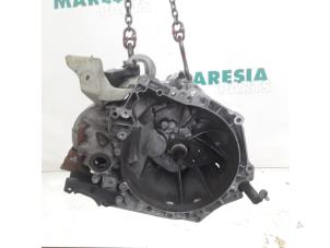 Gebruikte Versnellingsbak Citroen C3 Picasso (SH) 1.6 HDi 16V 90 Prijs € 472,50 Margeregeling aangeboden door Maresia Parts