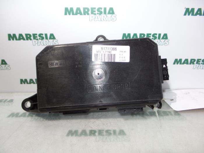 Gebruikte Computer Diversen Fiat Stilo (192A/B) 1.2 16V 3-Drs. Prijs € 35,00 Margeregeling aangeboden door Maresia Parts