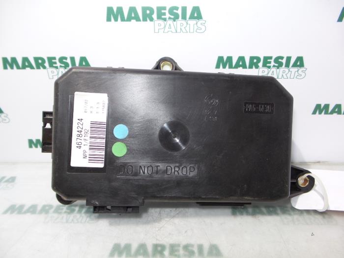 Gebruikte Computer Diversen Fiat Stilo (192A/B) 1.2 16V 3-Drs. Prijs € 35,00 Margeregeling aangeboden door Maresia Parts