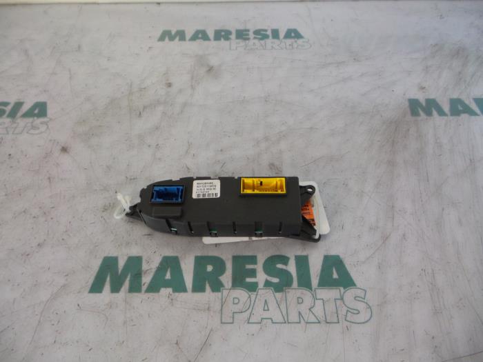 Gebruikte Computer Diversen Peugeot 607 (9D/U) 2.2 HDi 16V FAP Prijs € 85,00 Margeregeling aangeboden door Maresia Parts