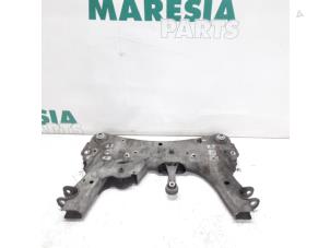 Gebruikte Subframe Renault Kangoo Express (FW) 1.5 dCi 90 FAP Prijs € 75,00 Margeregeling aangeboden door Maresia Parts