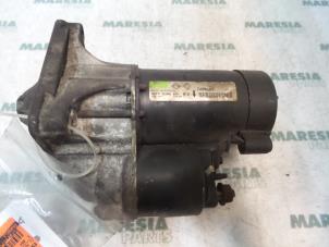 Gebruikte Startmotor Renault Espace (JE) 3.0i V6 RXT Prijs € 75,00 Margeregeling aangeboden door Maresia Parts