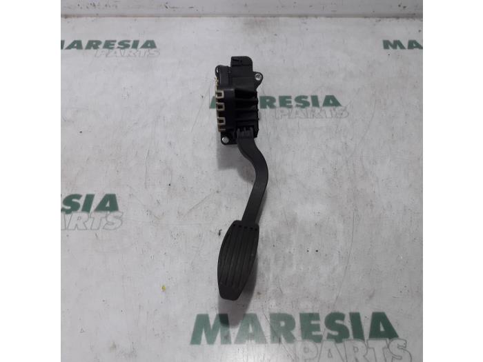 Gebruikte Gaspedaalpositie Sensor Fiat Panda (312) 0.9 TwinAir 65 Prijs € 35,00 Margeregeling aangeboden door Maresia Parts