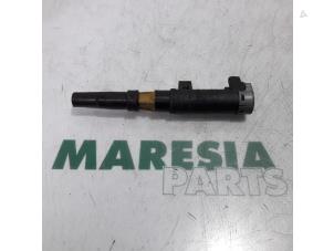Gebruikte Bobine Renault Megane II Grandtour (KM) 1.6 16V Prijs € 10,00 Margeregeling aangeboden door Maresia Parts