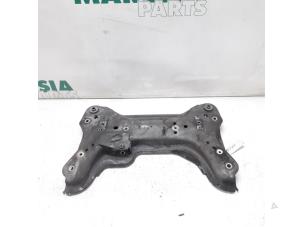 Gebruikte Subframe Renault Trafic New (FL) 2.0 dCi 16V 90 Prijs € 90,75 Inclusief btw aangeboden door Maresia Parts