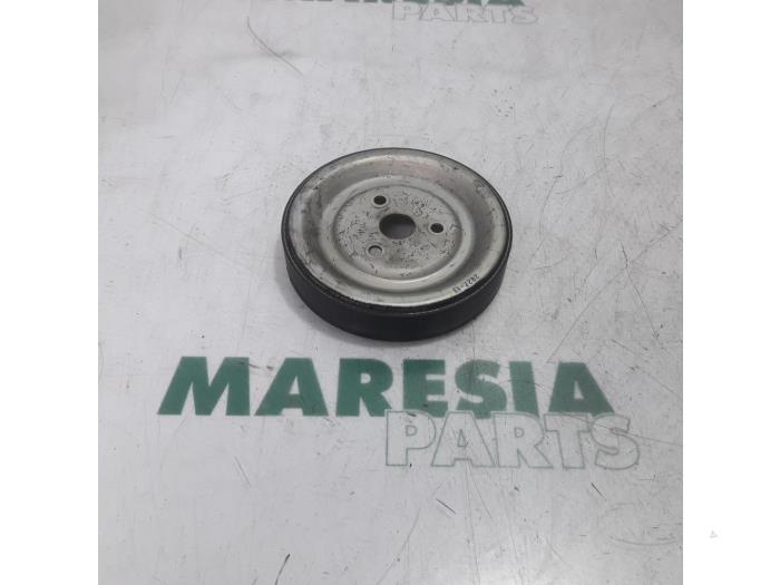 Gebruikte Waterpomp Peugeot 207/207+ (WA/WC/WM) 1.4 16V VTi Prijs € 15,00 Margeregeling aangeboden door Maresia Parts