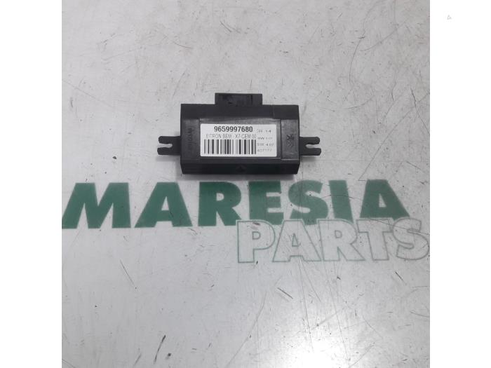 Gebruikte Computer Diversen Citroen C4 Picasso (3D/3E) 1.6 e-HDi 115 Prijs € 40,00 Margeregeling aangeboden door Maresia Parts