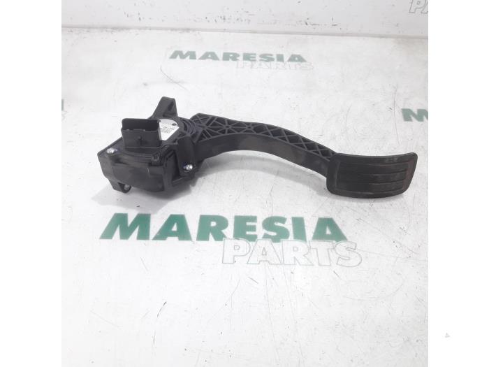 Gebruikte Gaspedaalpositie Sensor Citroen C4 Picasso (3D/3E) 1.6 e-HDi 115 Prijs € 30,00 Margeregeling aangeboden door Maresia Parts