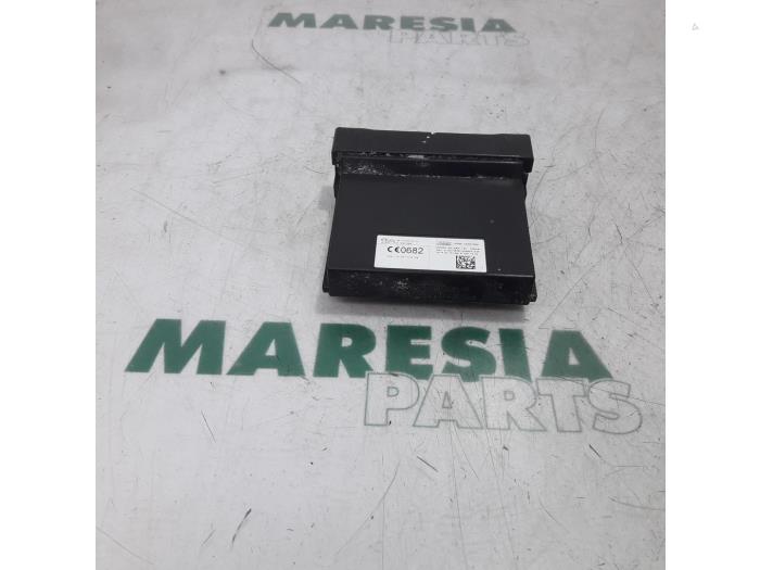 Gebruikte Computer Diversen Citroen C4 Picasso (3D/3E) 1.6 e-HDi 115 Prijs € 75,00 Margeregeling aangeboden door Maresia Parts