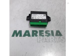 Gebruikte PDC Module Citroen C4 Picasso (3D/3E) 1.6 e-HDi 115 Prijs € 105,00 Margeregeling aangeboden door Maresia Parts