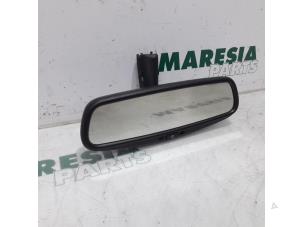 Gebruikte Binnenspiegel Peugeot 407 SW (6E) 2.0 HDiF 16V Prijs € 35,00 Margeregeling aangeboden door Maresia Parts