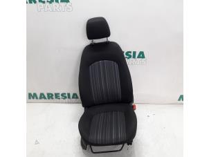 Gebruikte Voorstoel rechts Fiat Punto Evo (199) 1.3 JTD Multijet 85 16V Euro 5 Prijs € 75,00 Margeregeling aangeboden door Maresia Parts