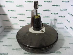 Gebruikte Rembooster Renault Grand Scénic II (JM) 1.5 dCi 105 Prijs € 40,00 Margeregeling aangeboden door Maresia Parts