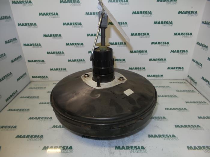 Gebruikte Rembol Renault Scénic II (JM) 1.6 16V Prijs € 40,00 Margeregeling aangeboden door Maresia Parts