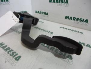 Gebruikte Sensor Gaspedaalpositie Fiat Stilo (192A/B) 1.2 16V 3-Drs. Prijs € 25,00 Margeregeling aangeboden door Maresia Parts