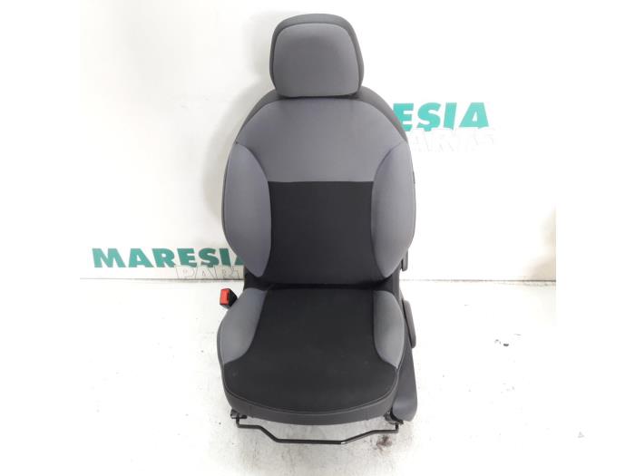 Gebruikte Citroen C3 (SC) 1.0 Vti 68 12V Stoel links Citroen C3 Stoelen links voorraad | Onderdelenlijn.nl