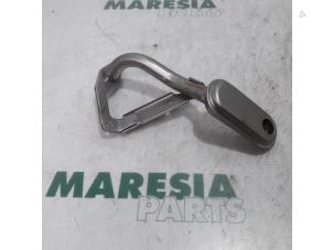 Gebruikte Oliepomp Peugeot 206 (2A/C/H/J/S) 2.0 GTI 16V Prijs € 20,00 Margeregeling aangeboden door Maresia Parts