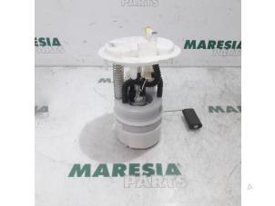 Gebruikte Brandstofpomp Elektrisch Citroen C3 (SC) 1.0 Vti 68 12V Prijs € 45,00 Margeregeling aangeboden door Maresia Parts