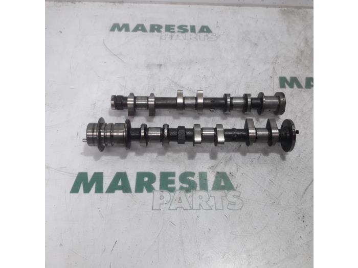 Gebruikte Nokkenas Citroen C1 1.0 12V Prijs € 157,50 Margeregeling aangeboden door Maresia Parts