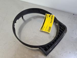 Gebruikte Grille Volkswagen Golf I (17) 1.1 Prijs € 10,00 Margeregeling aangeboden door Auto- en demontagebedrijf Eindewege