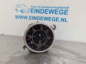 Gebruikte Tellerklok Volkswagen Käfer 1300 Prijs € 65,00 Margeregeling aangeboden door Auto- en demontagebedrijf Eindewege