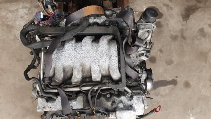 Gebruikte Motor Mercedes S (W220) 4.3 S-430 V8 24V Prijs € 650,00 Margeregeling aangeboden door Auto- en demontagebedrijf Eindewege