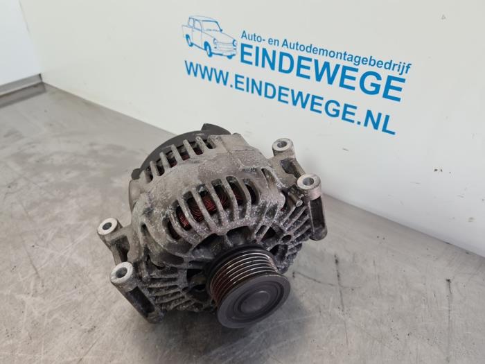 Gebruikte Dynamo Audi A4 Avant (B6) 2.0 FSI 16V Prijs € 50,00 Margeregeling aangeboden door Auto- en demontagebedrijf Eindewege