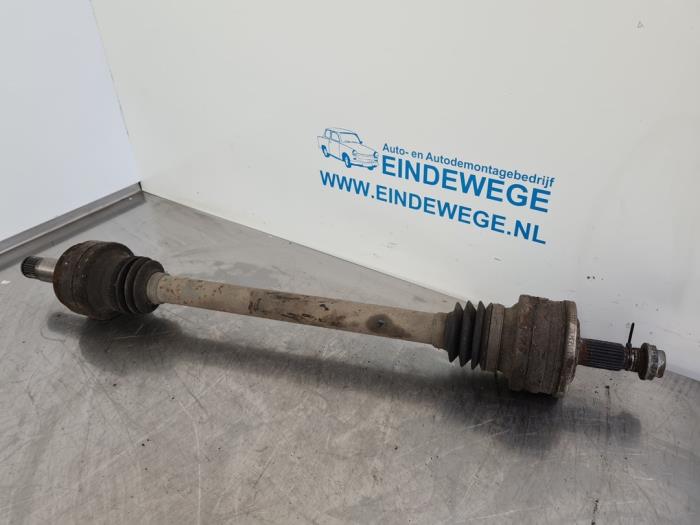 Gebruikte Steekas links-achter Mercedes C Sportcoupé (C203) 2.0 C-180 16V Prijs € 40,00 Margeregeling aangeboden door Auto- en demontagebedrijf Eindewege
