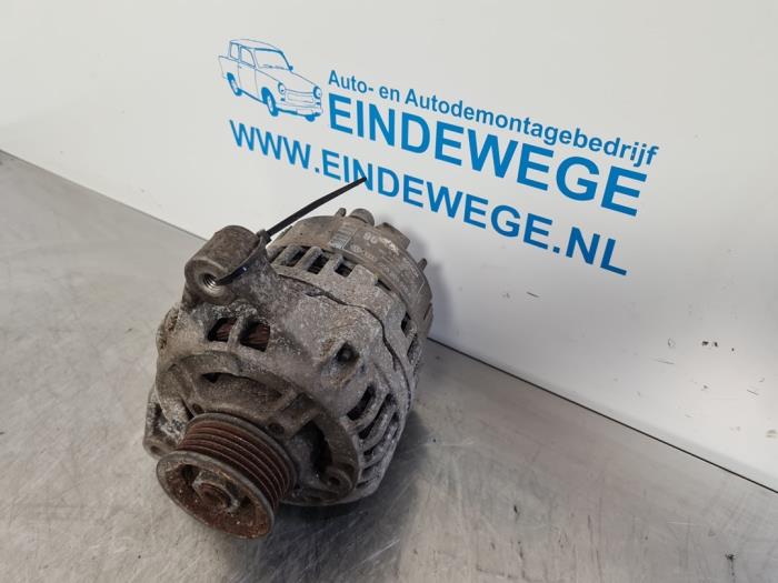 Gebruikte Dynamo Audi A4 (B5) 1.6 Prijs € 30,00 Margeregeling aangeboden door Auto- en demontagebedrijf Eindewege