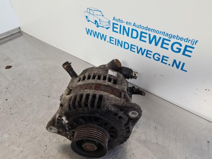 Dynamo van een Honda Civic (EP/EU) 1.7 CTDi 16V 2005