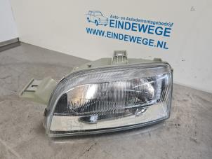 Gebruikte Koplamp links Fiat Punto I (176) 60 S,SX 1.2 Fire SPI Prijs € 30,00 Margeregeling aangeboden door Auto- en demontagebedrijf Eindewege