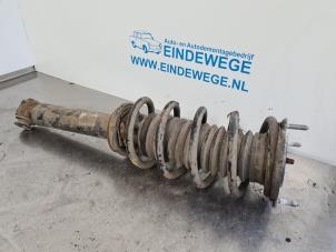 Gebruikte Mac Phersonpoot rechts-voor Peugeot 407 SW (6E) 2.0 HDiF 16V Prijs € 30,00 Margeregeling aangeboden door Auto- en demontagebedrijf Eindewege
