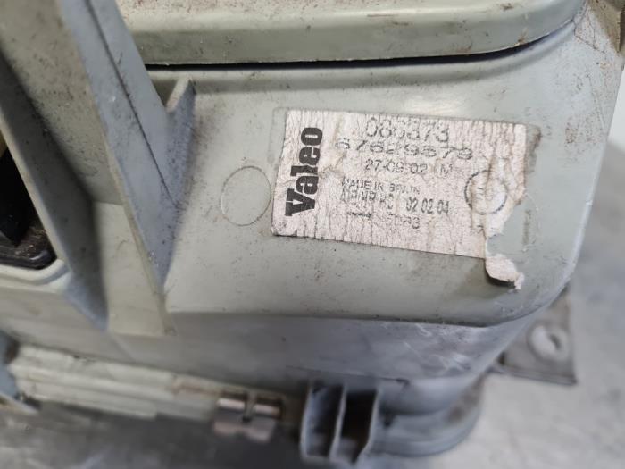 Koplamp links van een Mercedes-Benz Vito (638.1/2) 2.2 CDI 110 16V 1999