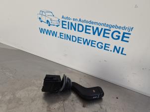 Gebruikte Richtingaanwijzer Schakelaar Opel Meriva 1.4 16V Twinport Prijs € 20,00 Margeregeling aangeboden door Auto- en demontagebedrijf Eindewege