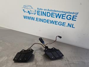 Gebruikte Schakelaar stuurbediening Opel Meriva 1.4 16V Twinport Prijs € 20,00 Margeregeling aangeboden door Auto- en demontagebedrijf Eindewege