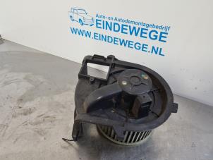 Gebruikte Chaufage Ventilatiemotor Renault Clio II (BB/CB) 1.2 Prijs € 25,00 Margeregeling aangeboden door Auto- en demontagebedrijf Eindewege