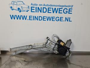 Gebruikte Ruitmechaniek 2Deurs links-voor Opel Corsa B (73/78/79) 1.4i Prijs € 30,00 Margeregeling aangeboden door Auto- en demontagebedrijf Eindewege