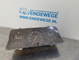 Gebruikte Instrumentenpaneel Opel Kadett E (33/34/43/44) Prijs € 40,00 Margeregeling aangeboden door Auto- en demontagebedrijf Eindewege