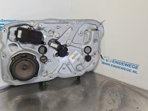 Gebruikte Ruitmechaniek 4Deurs rechts-voor Fiat Stilo MW (192C) 1.6 16V Prijs € 30,00 Margeregeling aangeboden door Auto- en demontagebedrijf Eindewege