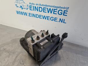 Gebruikte ABS Pomp Renault Scénic II (JM) 1.9 dCi 120 Prijs € 50,00 Margeregeling aangeboden door Auto- en demontagebedrijf Eindewege
