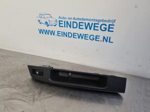 Gebruikte Ruit schakelaar elektrisch Chevrolet Spark 1.0 16V Bifuel Prijs € 10,00 Margeregeling aangeboden door Auto- en demontagebedrijf Eindewege