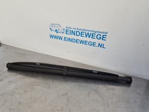 Gebruikte Zonneluifel BMW 7 serie (E38) 735i/iL V8 32V Prijs € 30,00 Margeregeling aangeboden door Auto- en demontagebedrijf Eindewege