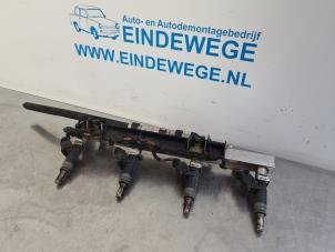 Gebruikte Injector brug BMW 3 serie (E46/4) 316i 16V Prijs € 50,00 Margeregeling aangeboden door Auto- en demontagebedrijf Eindewege