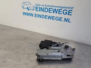 Gebruikte Schuifdak Motor BMW 5 serie Touring (E39) 528i 24V Prijs € 30,00 Margeregeling aangeboden door Auto- en demontagebedrijf Eindewege