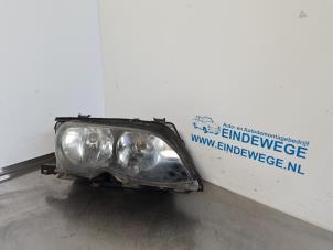 Gebruikte Koplamp rechts BMW 3 serie Touring (E46/3) 318i 16V Prijs € 30,00 Margeregeling aangeboden door Auto- en demontagebedrijf Eindewege