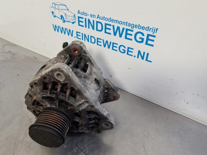Gebruikte Dynamo Volkswagen Polo IV (9N1/2/3) 1.9 SDI Prijs € 35,00 Margeregeling aangeboden door Auto- en demontagebedrijf Eindewege