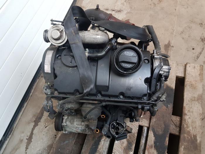 Gebruikte Motor Volkswagen Golf IV (1J1) 1.9 TDI 100 Prijs € 250,00 Margeregeling aangeboden door Auto- en demontagebedrijf Eindewege
