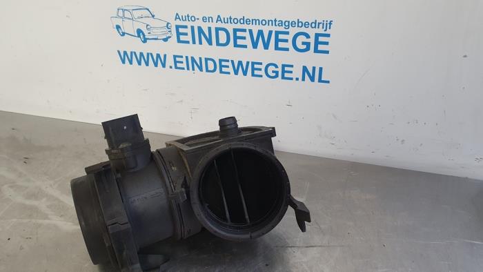 Gebruikte Luchtmassameter Mercedes S (W220) 4.3 S-430 V8 24V Prijs € 50,00 Margeregeling aangeboden door Auto- en demontagebedrijf Eindewege