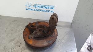 Gebruikte Fusee rechts-voor Renault Scénic II (JM) 2.0 16V Turbo Prijs € 40,00 Margeregeling aangeboden door Auto- en demontagebedrijf Eindewege