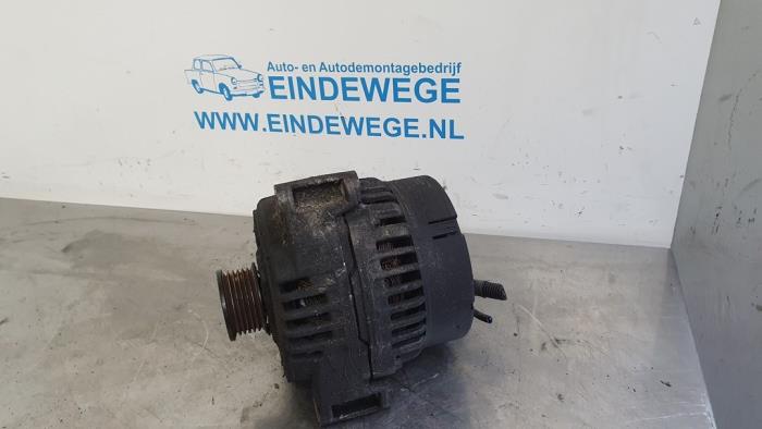 Gebruikte Dynamo Mercedes C Combi (S202) 2.4 C240T V6 18V Prijs € 40,00 Margeregeling aangeboden door Auto- en demontagebedrijf Eindewege